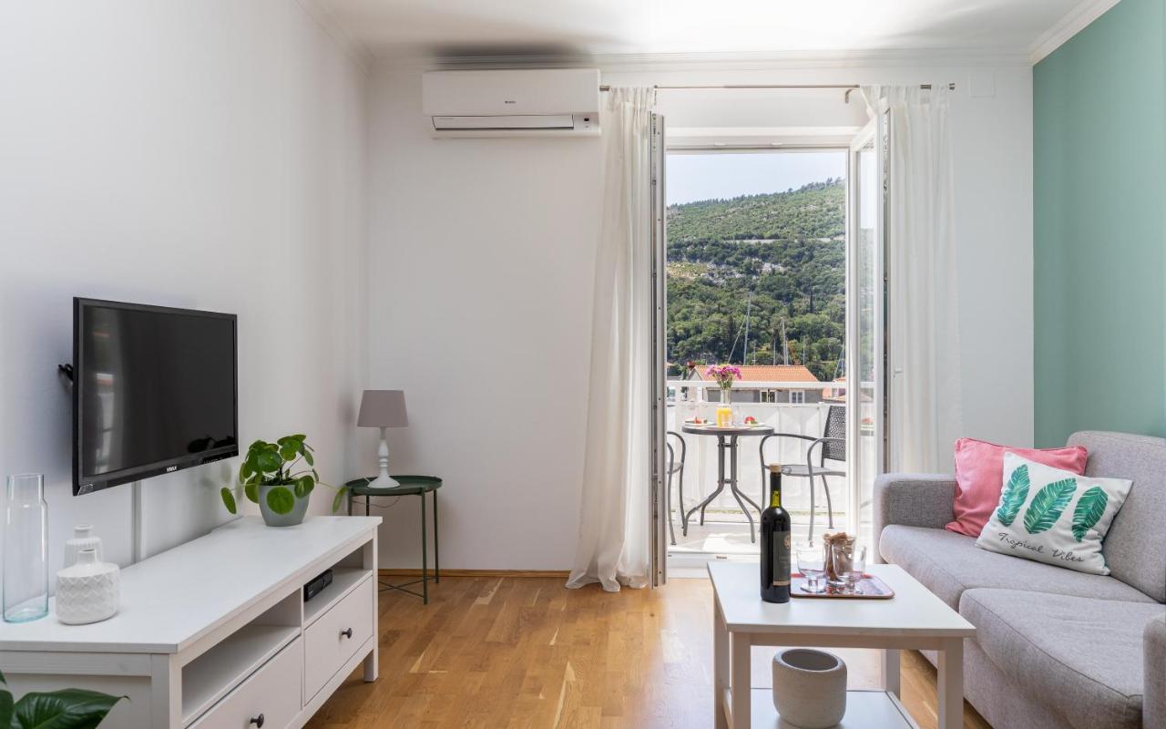 Apartments Silvija Mokosica Exterior photo